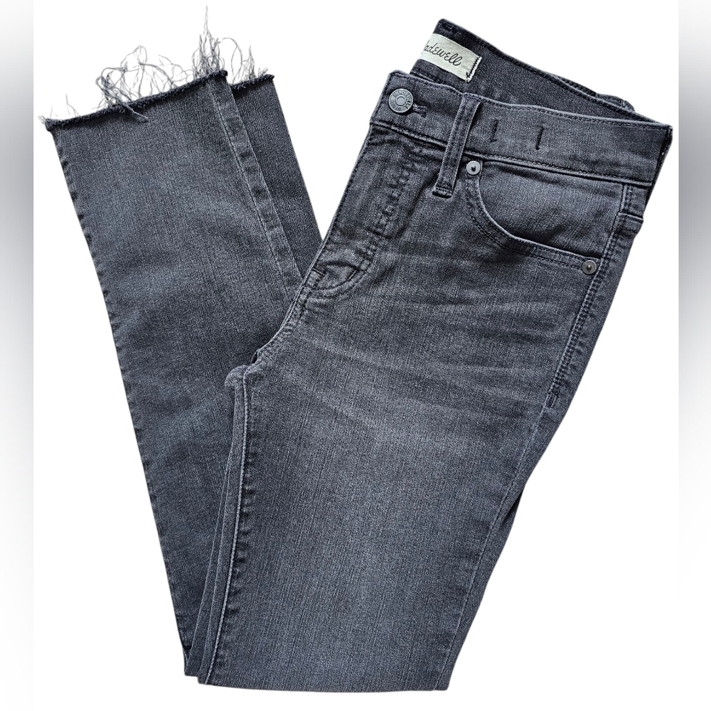 Madwell Black Distressed Jeans " 9" Mid-Rise Skinny" with raw hem, size 26P - Picture 3 of 11